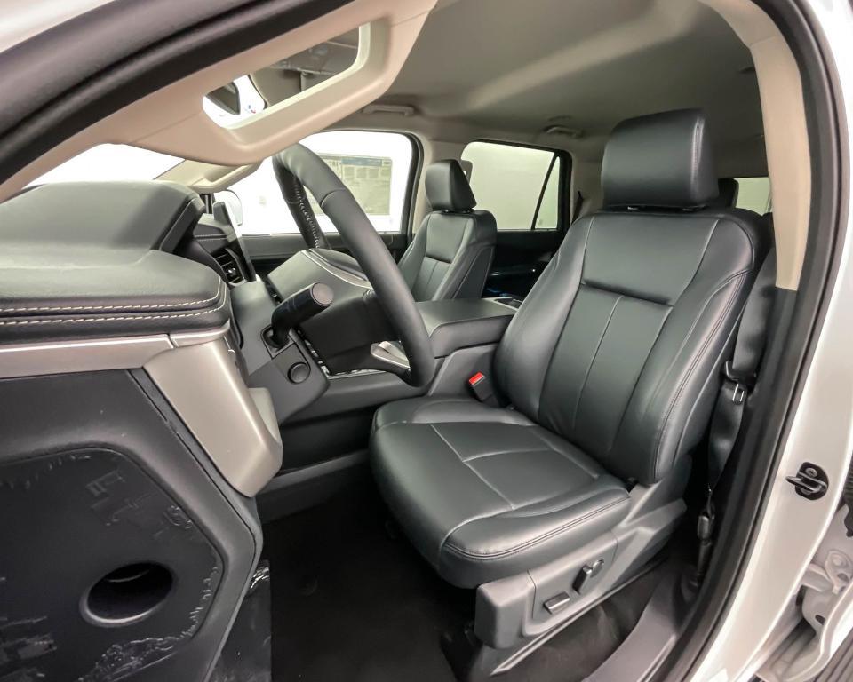 new 2024 Ford Expedition car, priced at $56,179