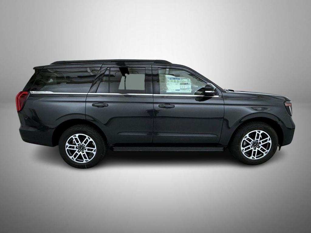 new 2025 Ford Expedition car, priced at $67,718