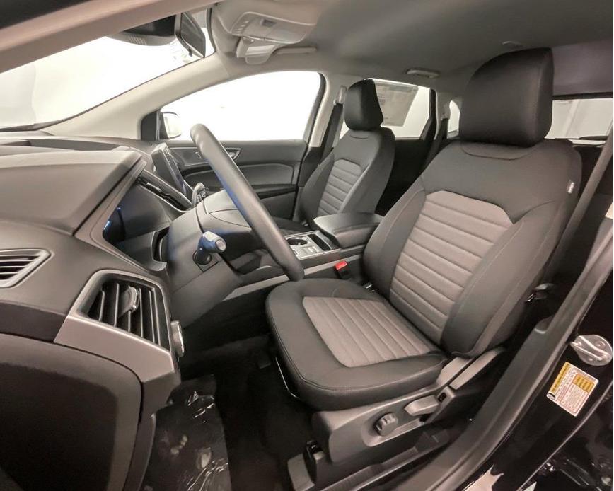 new 2024 Ford Edge car, priced at $33,819