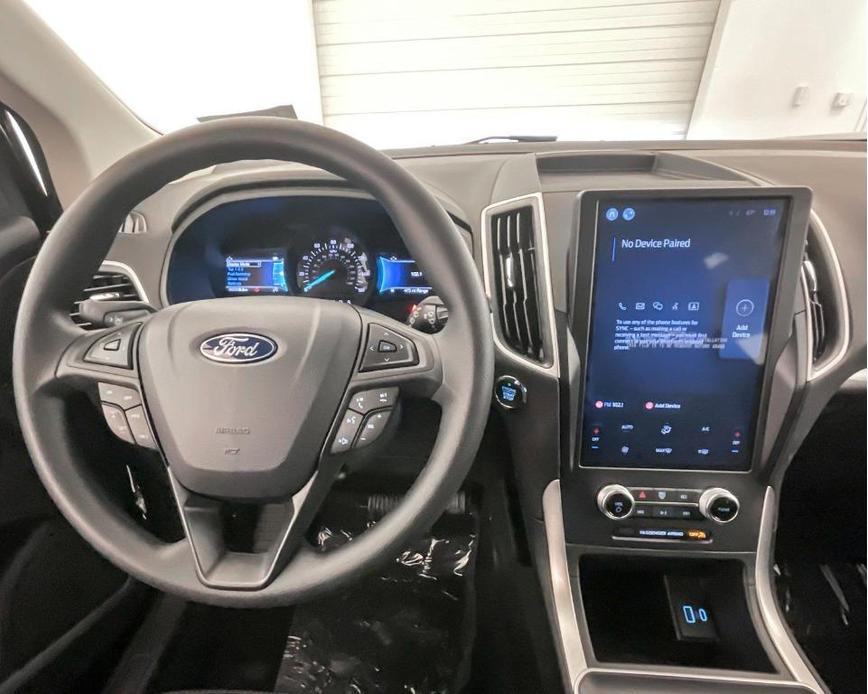 new 2024 Ford Edge car, priced at $33,819