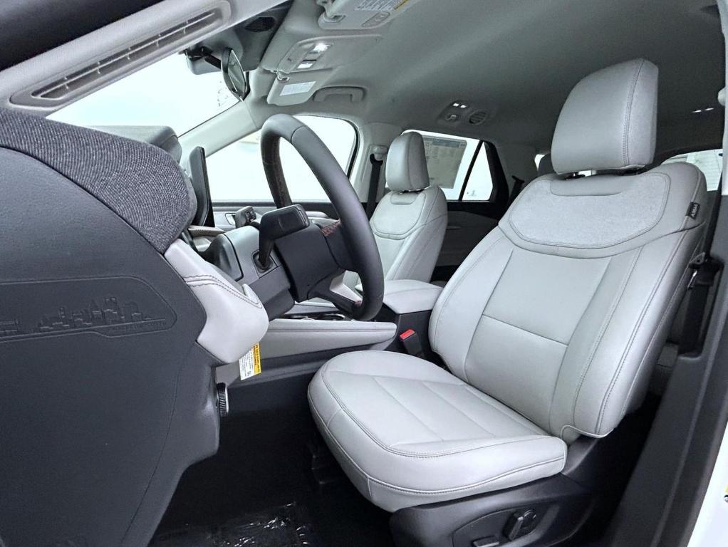 new 2025 Ford Explorer car, priced at $44,115