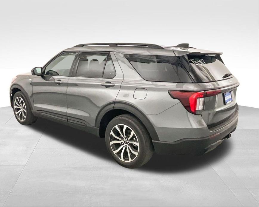 new 2025 Ford Explorer car, priced at $49,164