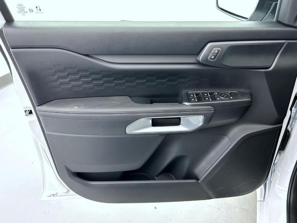 new 2025 Ford Ranger car, priced at $40,117