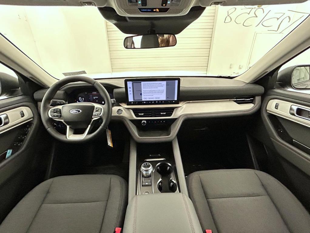 new 2025 Ford Explorer car, priced at $38,381