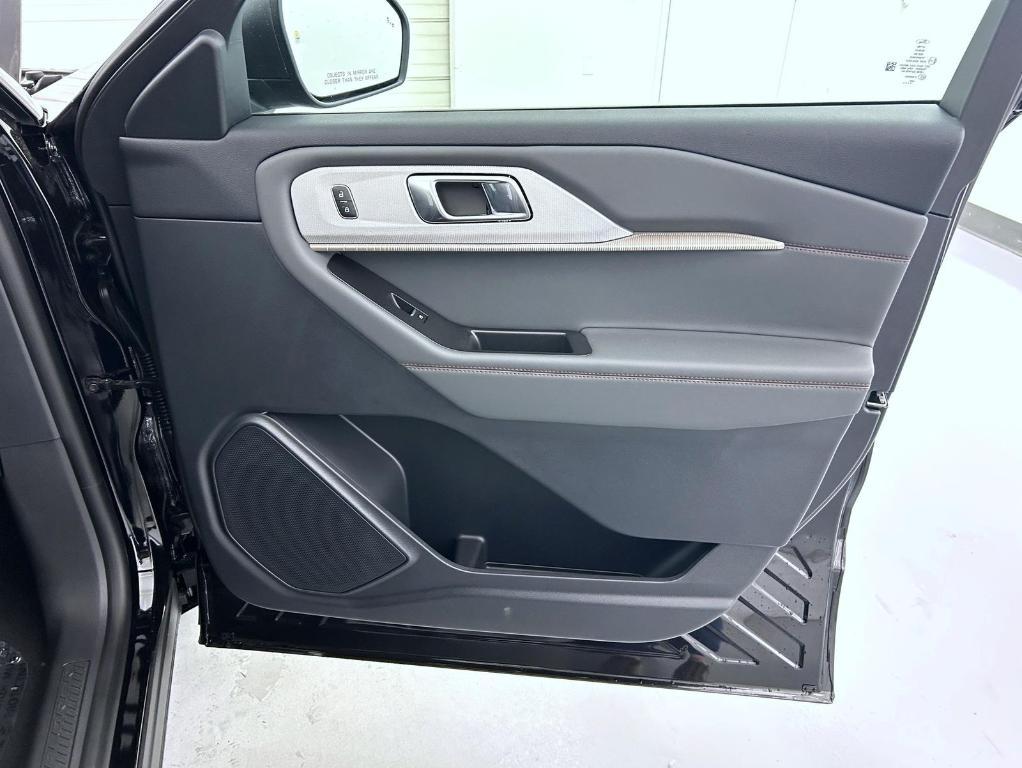 new 2025 Ford Explorer car, priced at $38,381