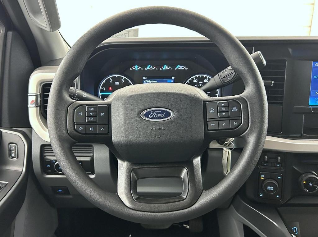 new 2025 Ford F-250 car, priced at $65,614