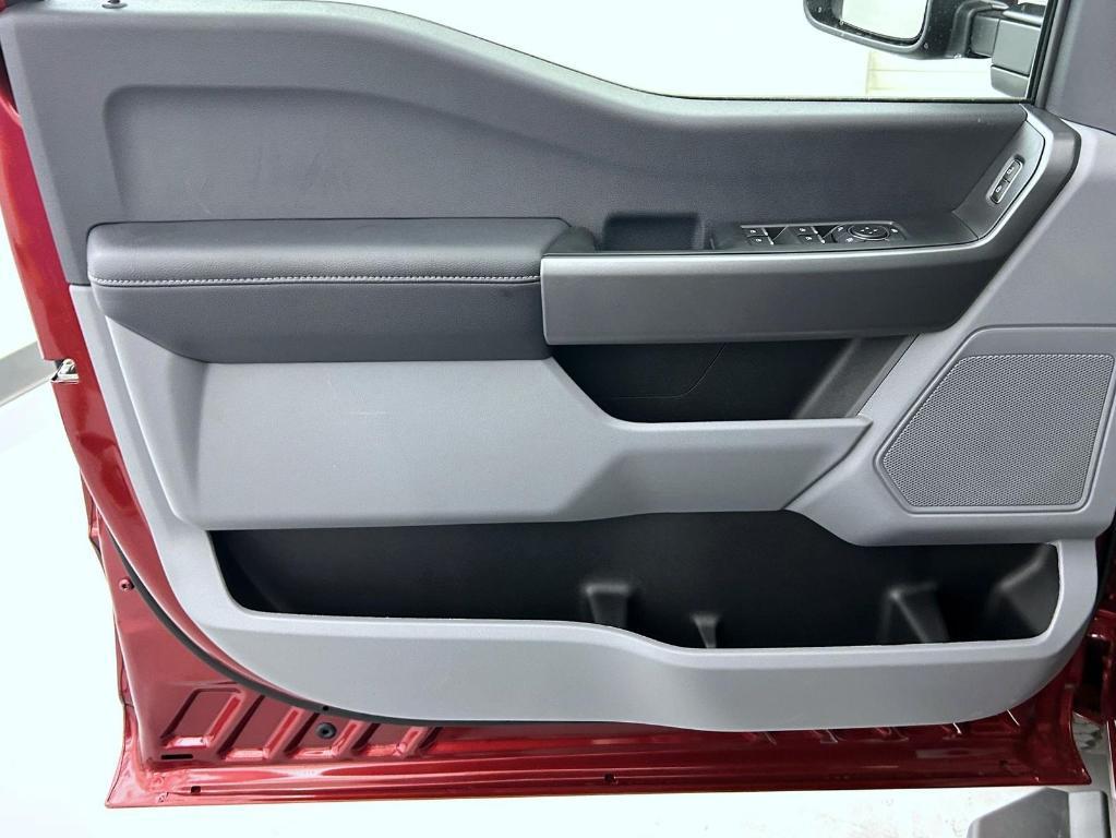 new 2025 Ford F-250 car, priced at $65,614