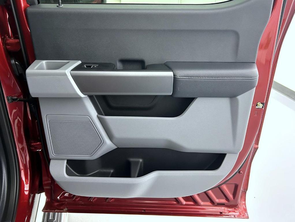 new 2025 Ford F-250 car, priced at $65,614