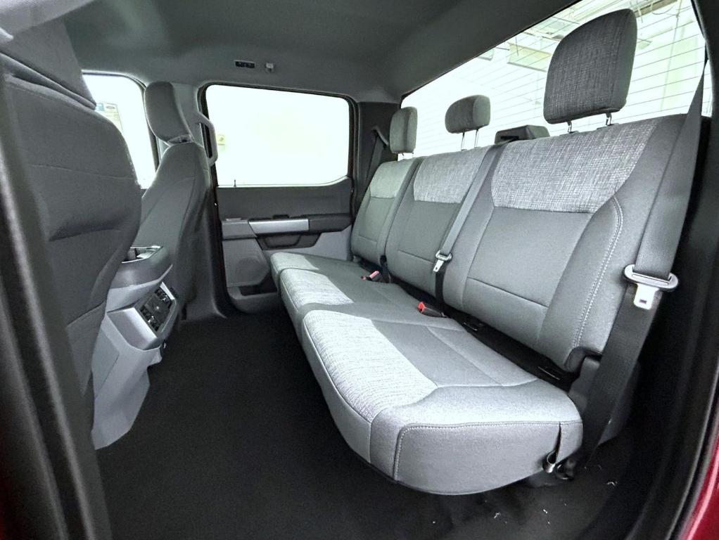 new 2025 Ford F-250 car, priced at $65,614