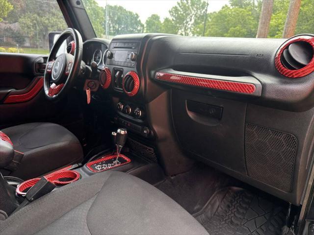 used 2015 Jeep Wrangler Unlimited car, priced at $16,999