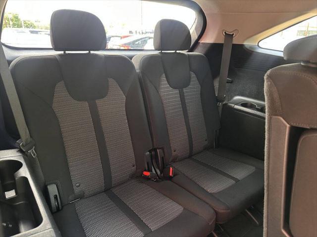 used 2023 Kia Sorento car, priced at $19,999