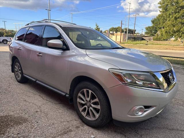 used 2014 Nissan Pathfinder car, priced at $10,499