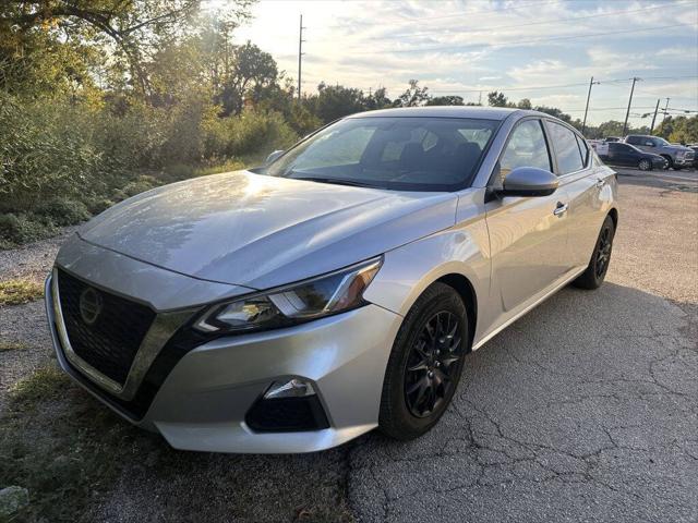 used 2019 Nissan Altima car, priced at $10,499