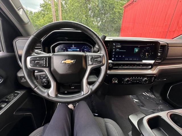 used 2024 Chevrolet Silverado 1500 car, priced at $30,999