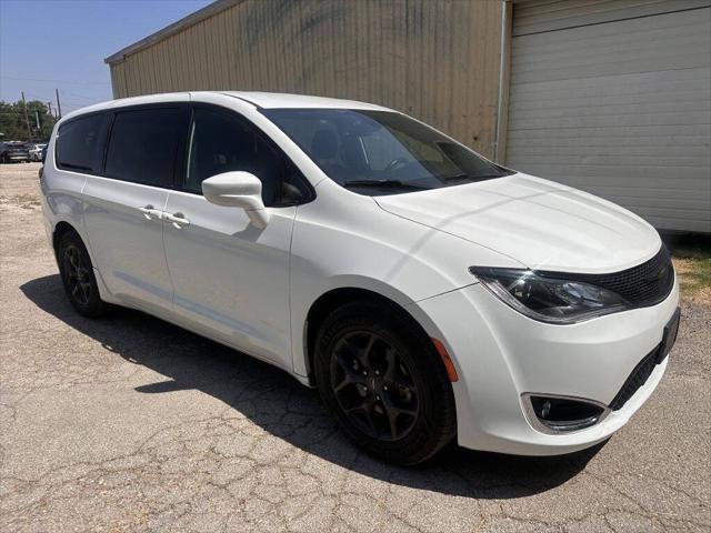 used 2020 Chrysler Pacifica car, priced at $18,499