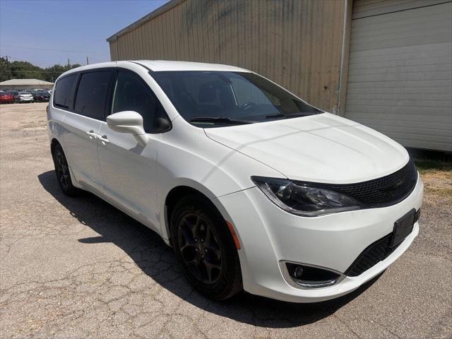 used 2020 Chrysler Pacifica car, priced at $18,499