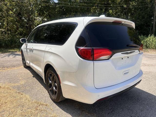 used 2020 Chrysler Pacifica car, priced at $18,499