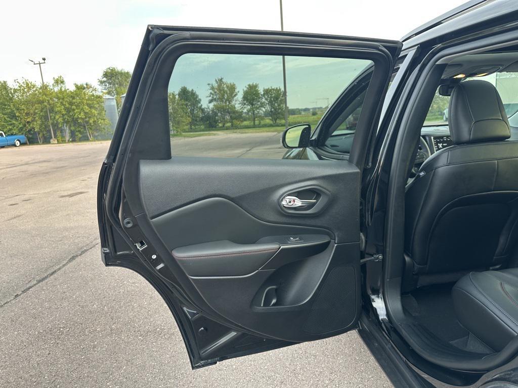 used 2022 Jeep Cherokee car, priced at $27,952