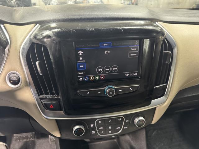 used 2021 Chevrolet Traverse car, priced at $29,108