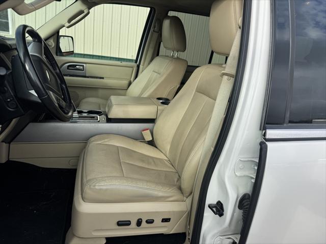 used 2015 Ford Expedition car, priced at $18,554