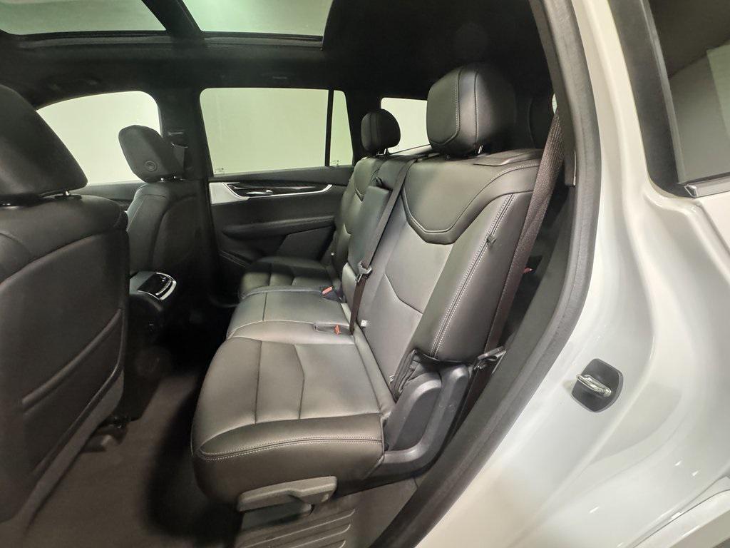 used 2021 Cadillac XT6 car, priced at $36,322