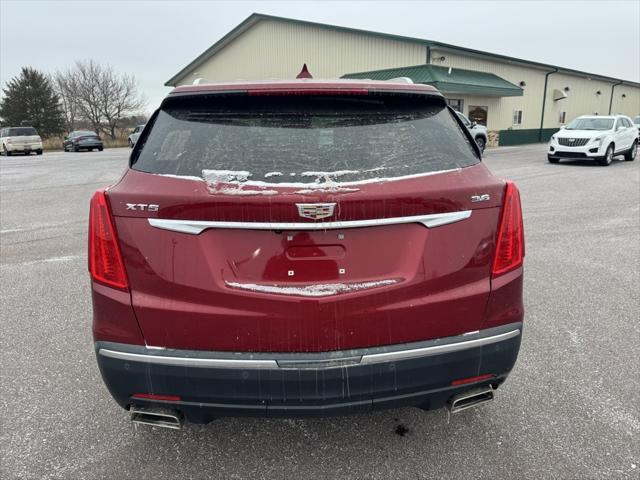 used 2019 Cadillac XT5 car, priced at $25,607