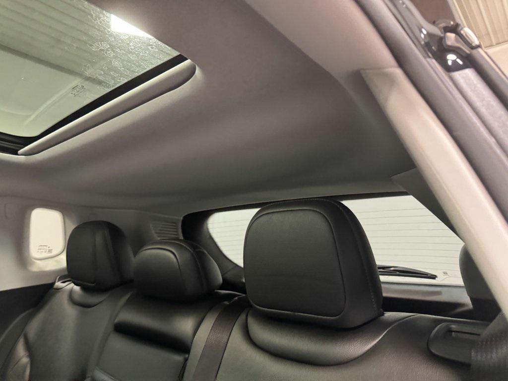 used 2019 Jeep Compass car, priced at $25,955