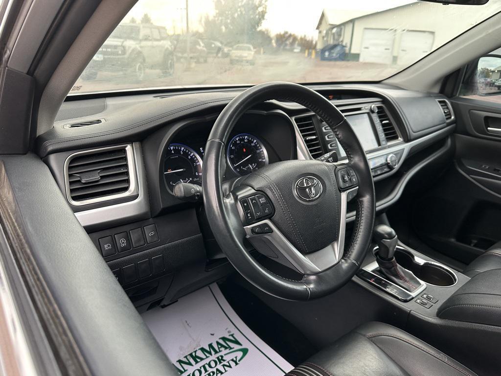 used 2019 Toyota Highlander car, priced at $22,750