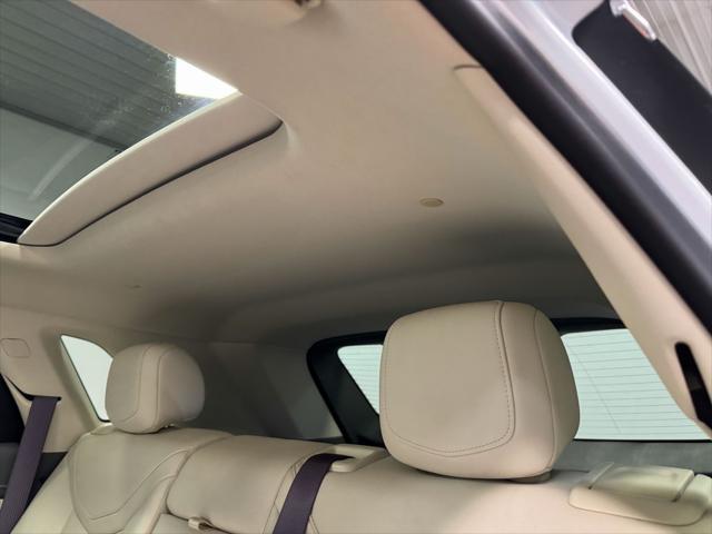 used 2022 Cadillac XT5 car, priced at $37,413