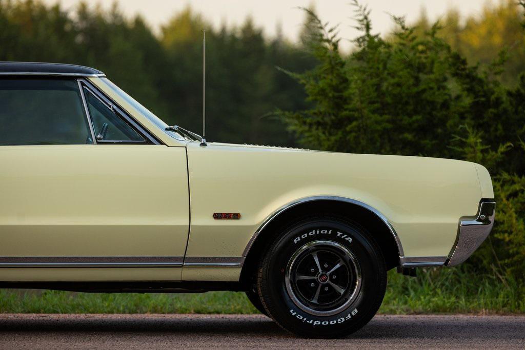 used 1967 Oldsmobile 442 car, priced at $38,500