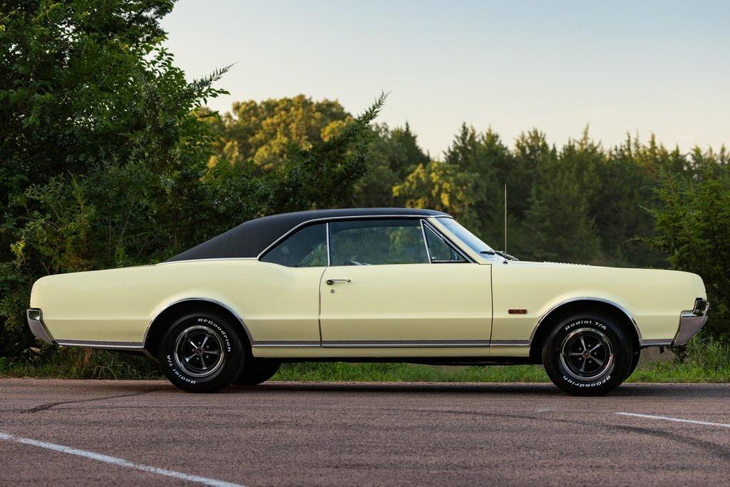 used 1967 Oldsmobile 442 car, priced at $38,500