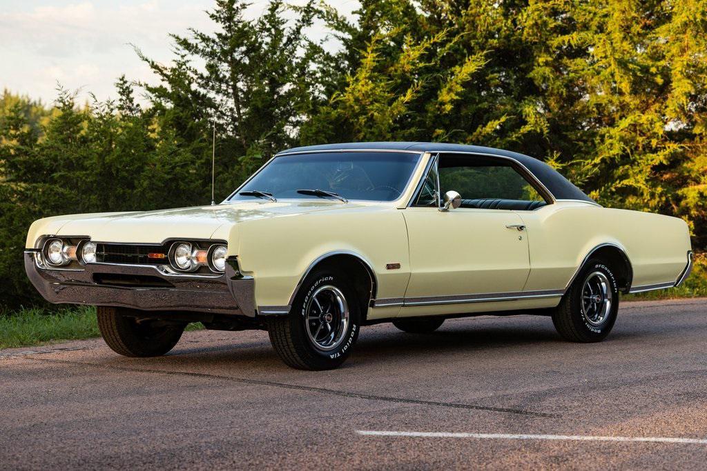 used 1967 Oldsmobile 442 car, priced at $24,967