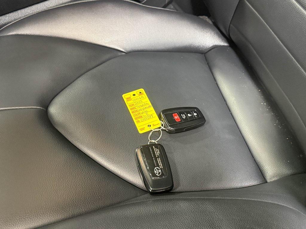 used 2023 Toyota Highlander car, priced at $36,701