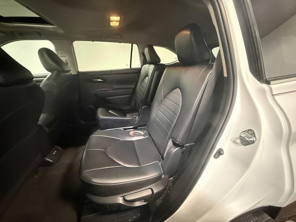used 2023 Toyota Highlander car, priced at $36,701