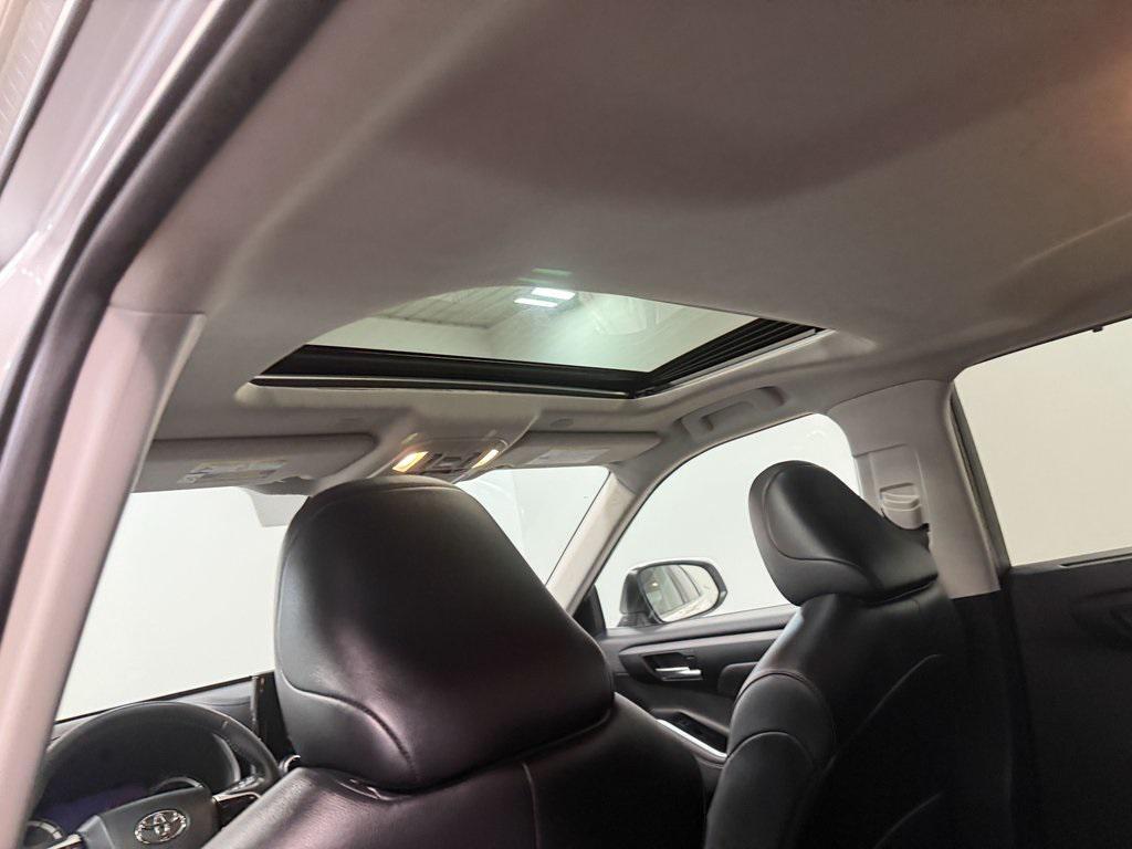 used 2023 Toyota Highlander car, priced at $36,701