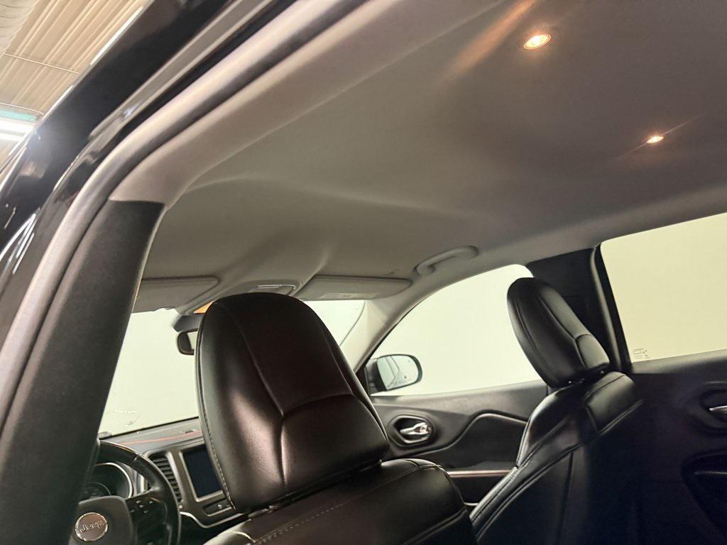 used 2019 Jeep Cherokee car, priced at $20,489