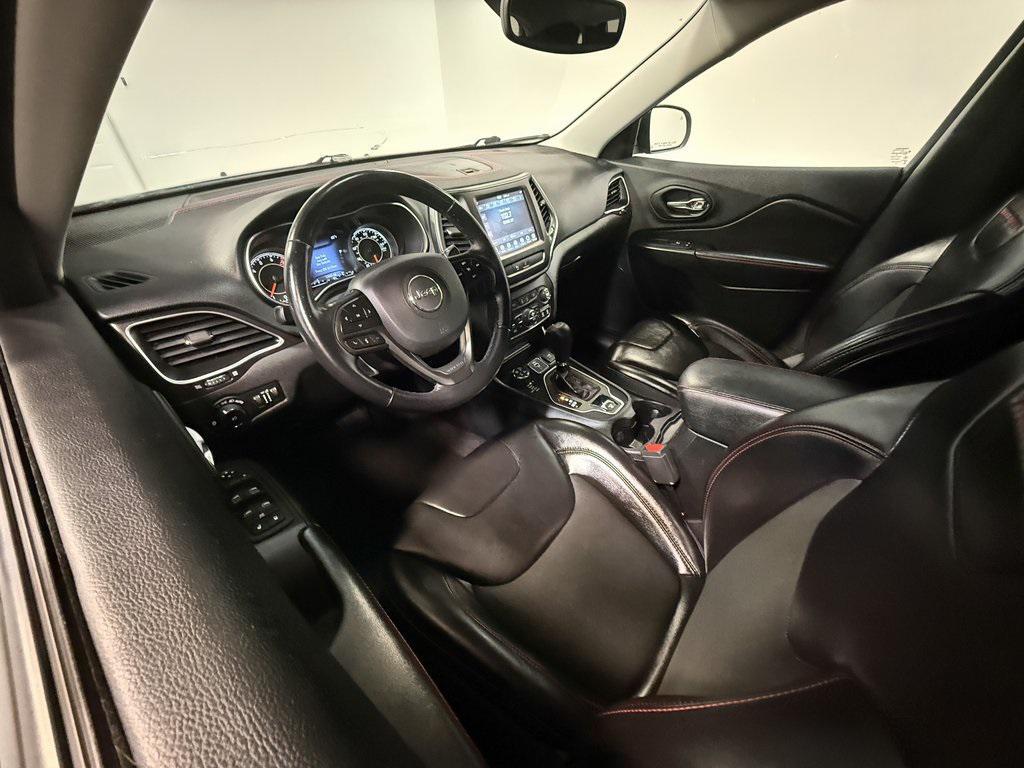 used 2019 Jeep Cherokee car, priced at $20,489