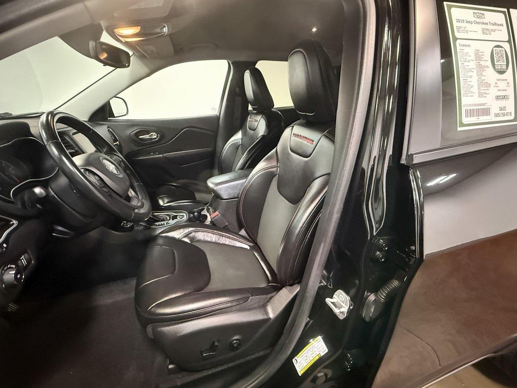 used 2019 Jeep Cherokee car, priced at $20,489