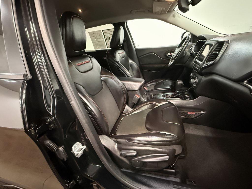 used 2019 Jeep Cherokee car, priced at $20,489