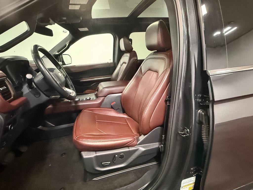 used 2023 Ford Expedition car, priced at $43,435