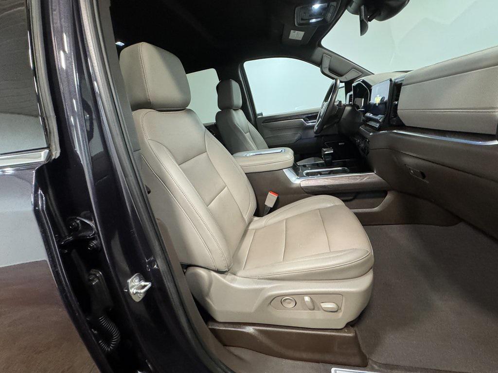 used 2022 Chevrolet Silverado 1500 car, priced at $43,987