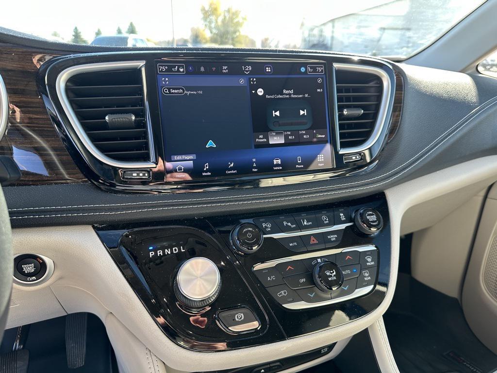 used 2021 Chrysler Pacifica car, priced at $36,807