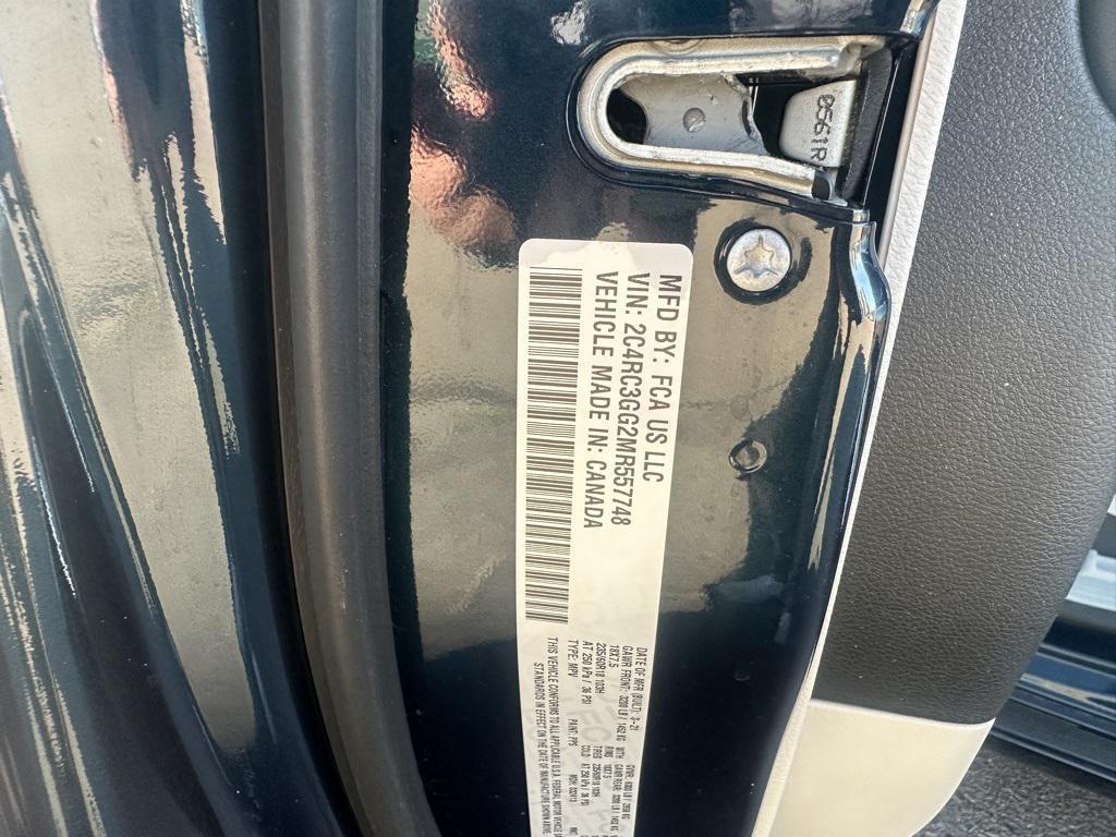 used 2021 Chrysler Pacifica car, priced at $36,807