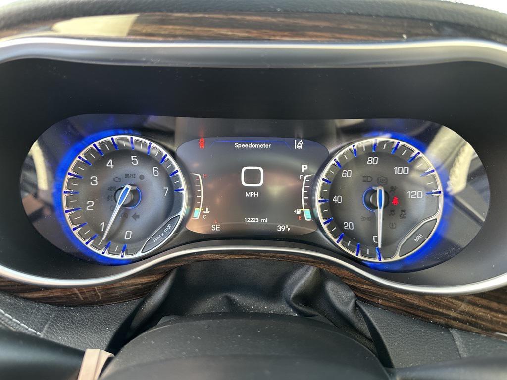 used 2021 Chrysler Pacifica car, priced at $36,807