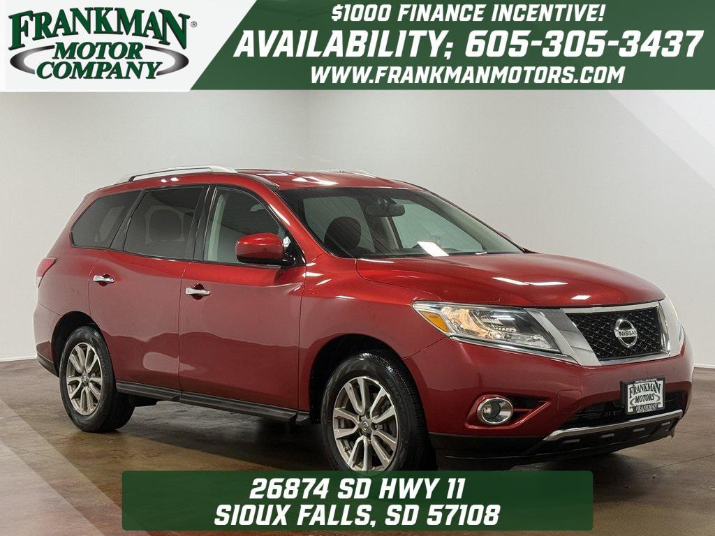 used 2016 Nissan Pathfinder car, priced at $10,983