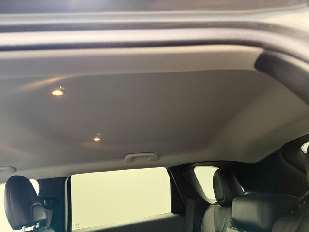 used 2023 Jeep Cherokee car, priced at $23,190