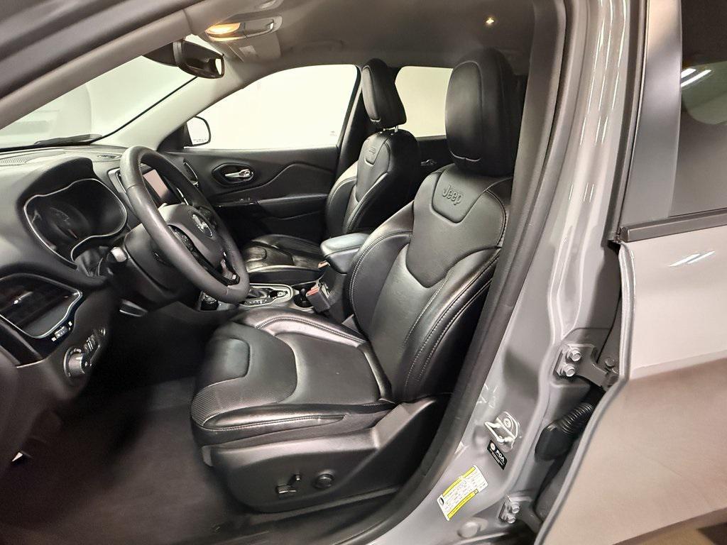 used 2023 Jeep Cherokee car, priced at $23,190