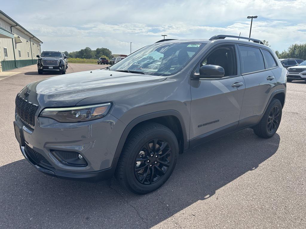 used 2023 Jeep Cherokee car, priced at $23,949