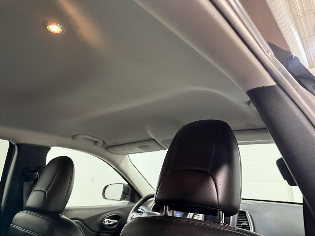 used 2023 Jeep Cherokee car, priced at $23,190