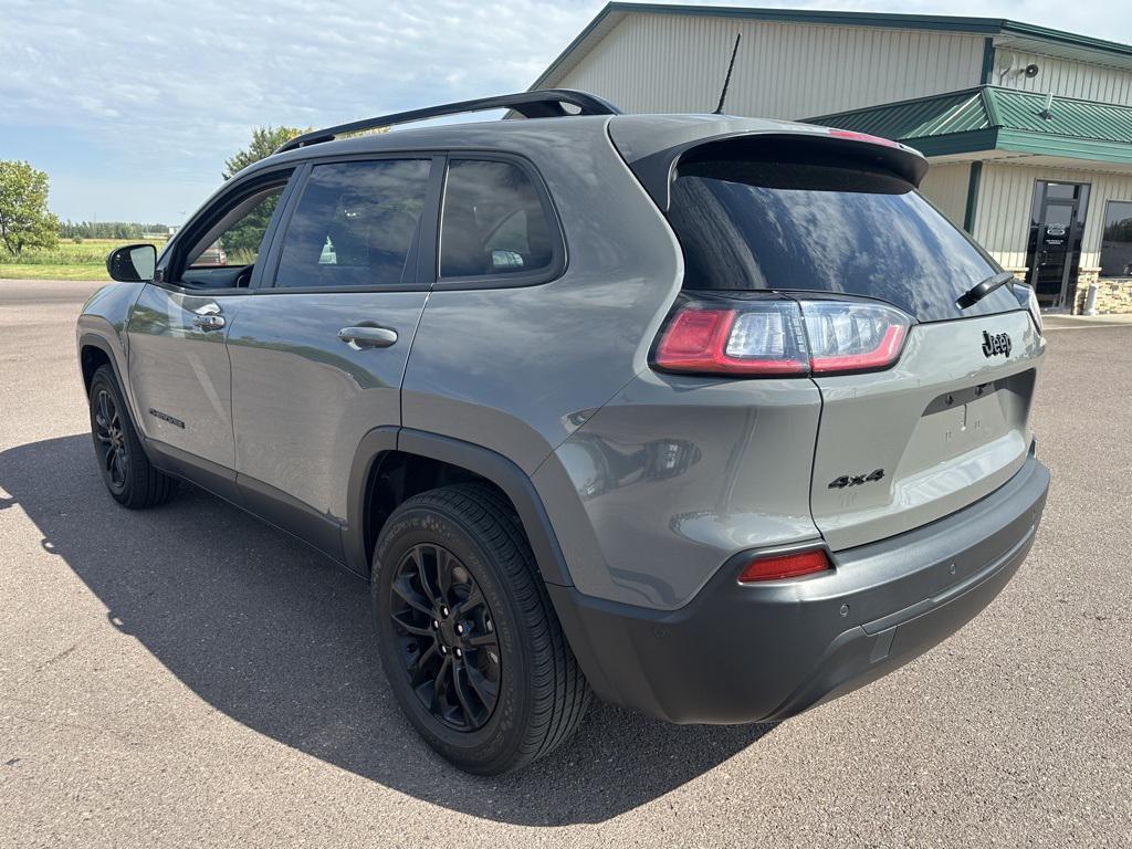 used 2023 Jeep Cherokee car, priced at $23,949